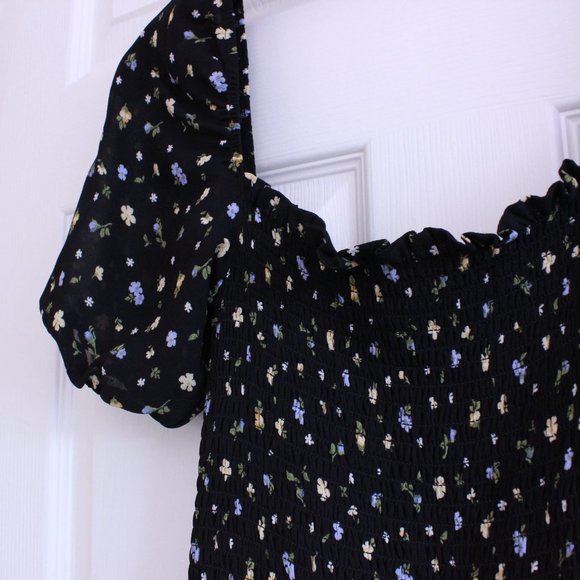 Reformation Meadow Ditsy Midi Dress in Posie - Picture 9 of 13